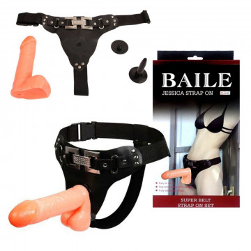 17077 ULTRA PASSIONATE HARNESS 15 CM 6”  FALLO REALISTICO INDOSSABILE PER LEI